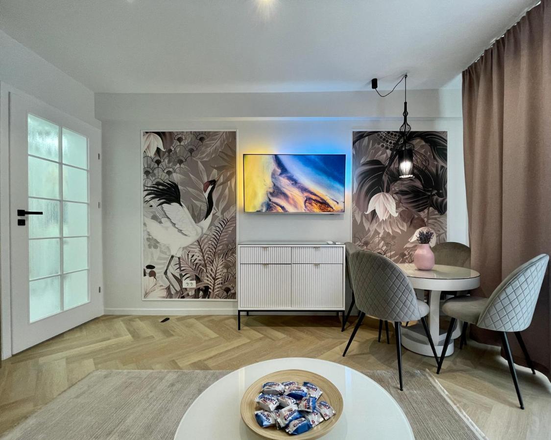 Jeny Boutique Apartment Târgu-Mureş Extérieur photo