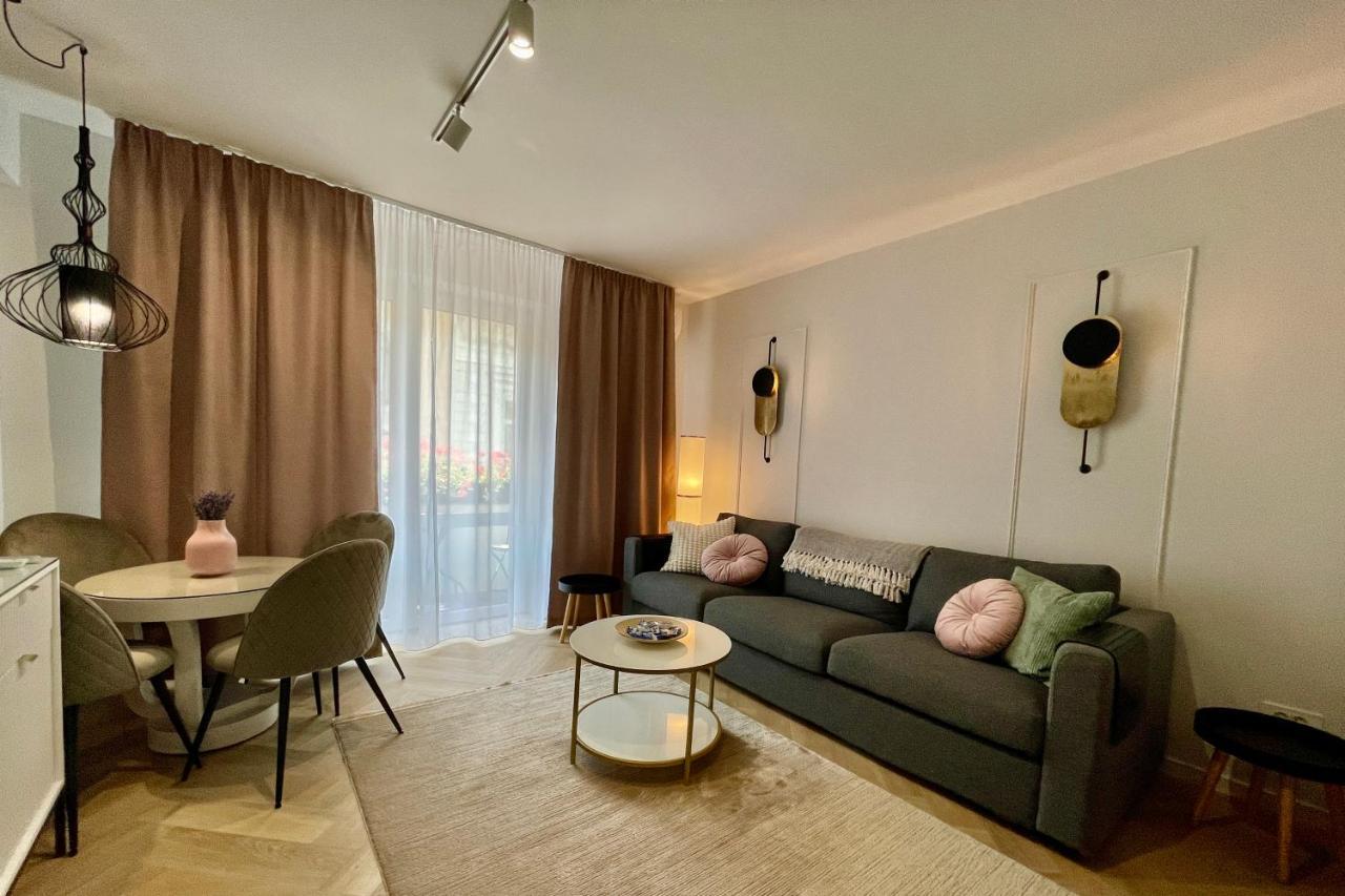 Jeny Boutique Apartment Târgu-Mureş Extérieur photo